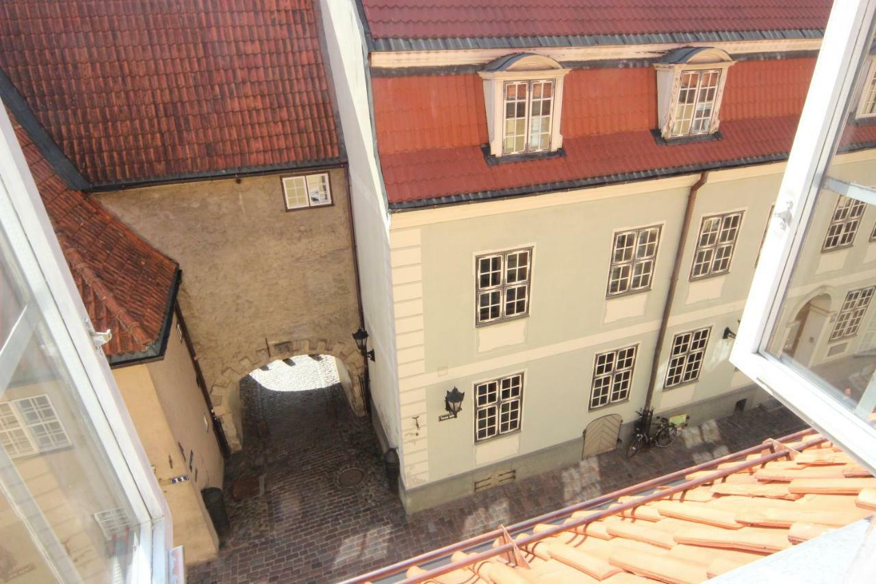 2 Level Apartments In Old Town Рига Экстерьер фото